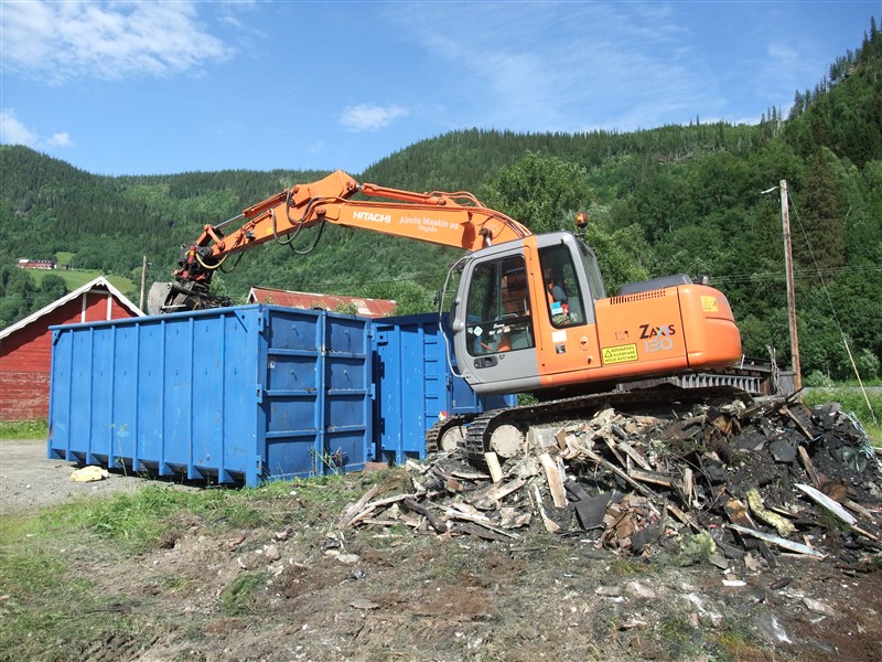 2010_0717Arbeidknuseutstyr0017.JPG